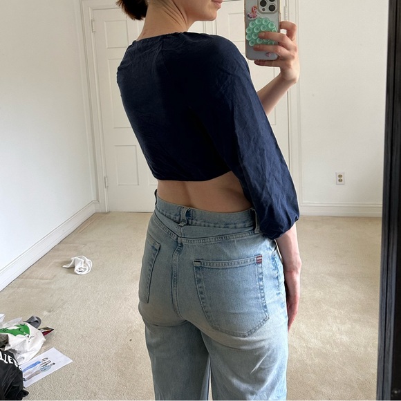 BRAND NEW Wilfred Crop Top - Picture 2 of 7